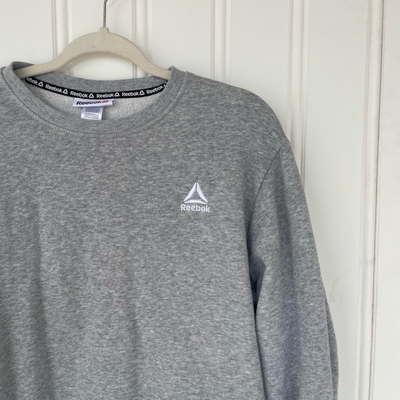 Men’s Reebok Sweatshirt - Picture 2 of 4